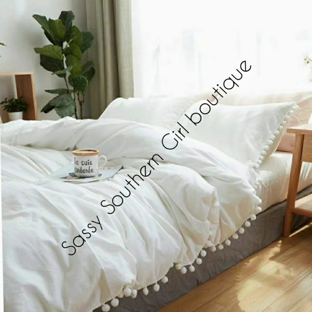 ⭐🆕White washed pom pom duvet cover set